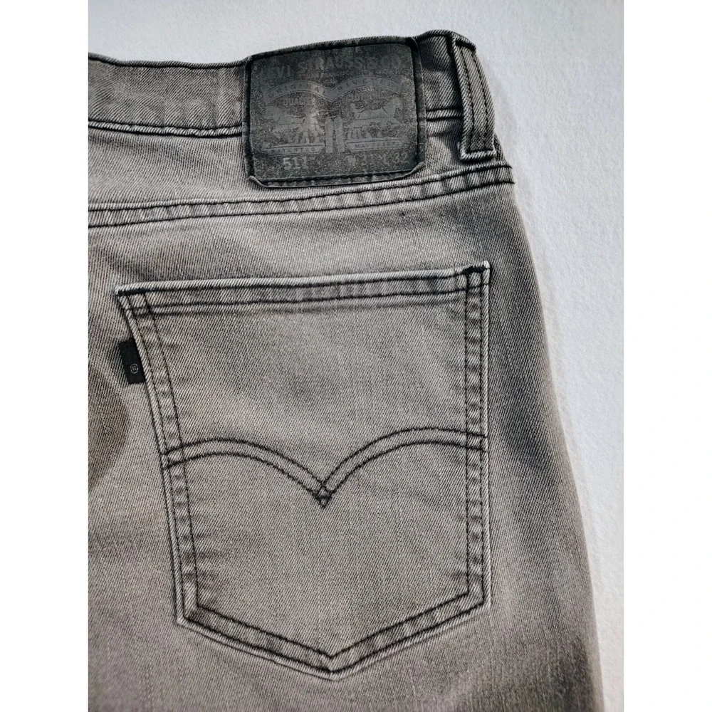 Levi's 511 Jeans Mens 31x32 Slim fit Grey Gray Denim stylish Pants‎ Mid Rise